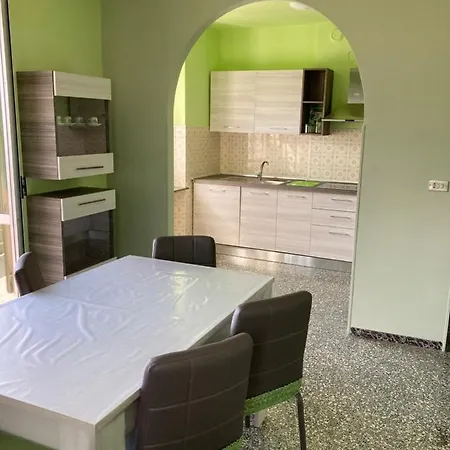 Arcobaleno Benaz 2 Apartment Aosta